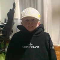 Aziz Stone Island