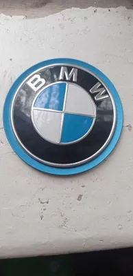 Шильдик на BMW M3 электричка 1