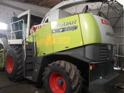 Комбайн Claas Jaguar 850 2009 года из Украины 1