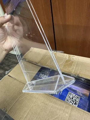 QR-kodlar va boshqalar uchun kassaga qo‘yiladigan reklama stendlari 1