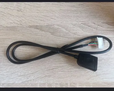 SIM-karta uchun slotli adapter 1