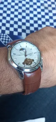 Продаются механические часы Tissot