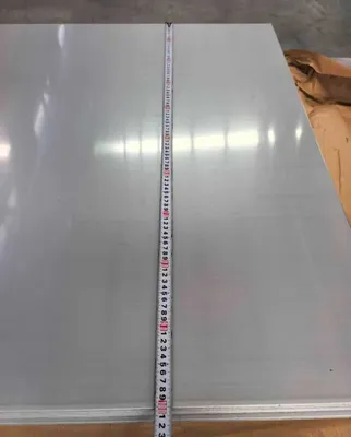 AISI 304 zanglamaydigan po‘lat listi, sovuq prokat, 1x1500x3000 mm, yaltiroq (2B) 1
