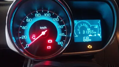 Автомобиль в отличном состоянии, продаётся только за наличные 1