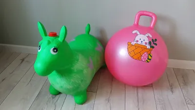 bolalar o‘yinchoqlarini sotaman