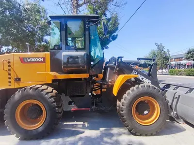Новый фронтальный погрузчик XCMG LW300KN (1,8 м³) — с гарантией!