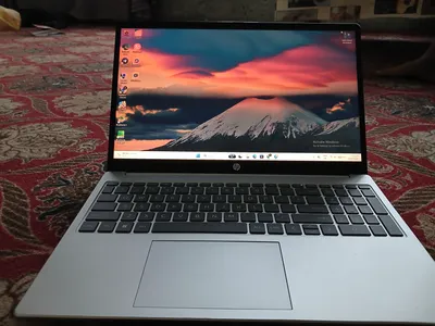Универсальный ноутбук HP 1