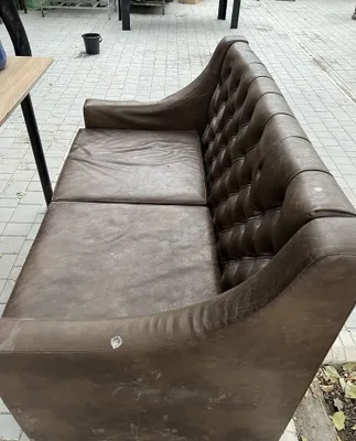 Yaxshi holatdagi divan 1
