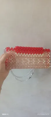 клатч из бусин