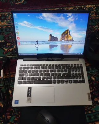 Продаётся ноутбук бренда Lenovo 1