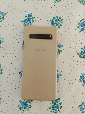 Samsung Galaxy S10 5G 1