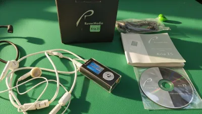 MP3-плеер RoverMedia Aria Z5 1