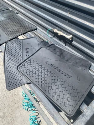 Коврики в lacetti / gentra (резиновые) 1