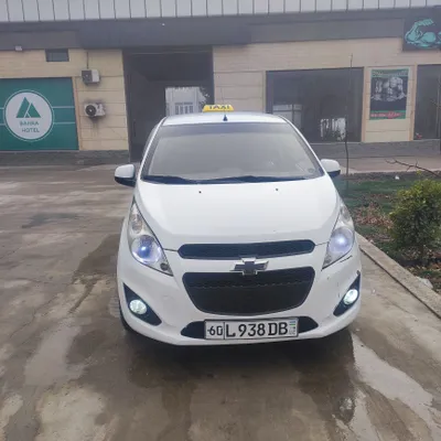 Автомобиль Spark 1