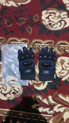 Продам мотоциклетные перчатки 1