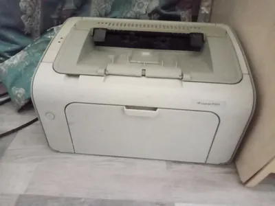 Принтер Hp ч/б 1