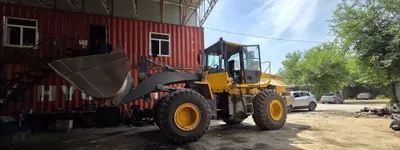 Автопогрузчик Komatsu 4 куб. м сдаётся в краткосрочную аренду 1