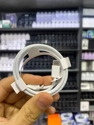 Оригинальный Type-C кабель от iPhone 15 (родной, не снятый) 1