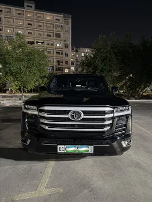 Продаётся Toyota 300 Land Cruiser, Toyota LC300, 2023 года, полная комплектация 1