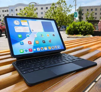 iPad Air M3 Wi-Fi Gray + Magic Keybord 128 GB 11" Dyum 1