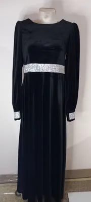 vechirni kuylak kiyilgan uzun 1