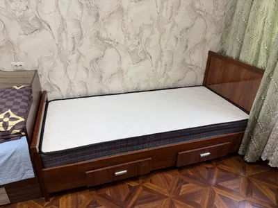 Кровать односпальная 1