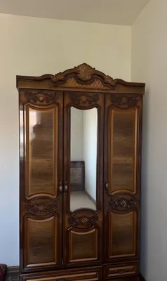 Шкаф и спальня продаются срочно 1