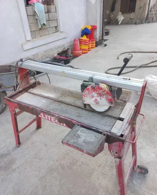 Электрический плиткорез Elitech (водяной, рельсовый), со станиной 1