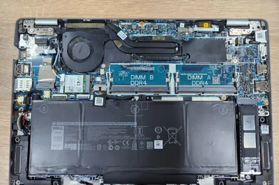 DELL Latitude 5310 i5 10310. Экран треснул 1