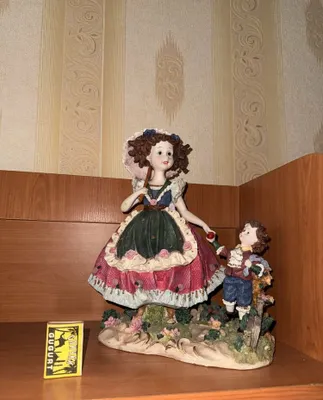 Statuetka suvenirniy xrustalniy 1