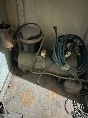 Kompressor, holati rasmdagidek, ilgari ishlagan 1