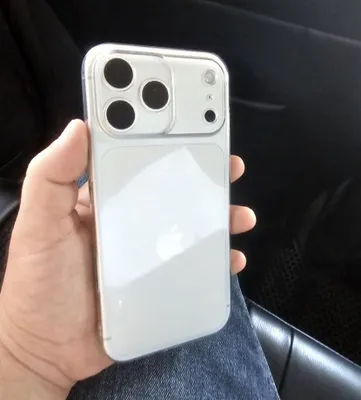 iPhone 17 Pro Max 256 ГБ, идеальное состояние 1