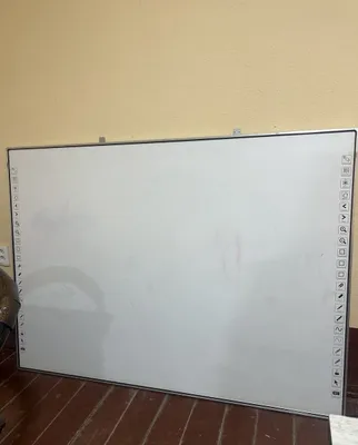 Proyektorli elektronik doska. 1