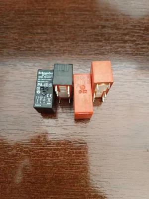 Промежуточные мини-реле Schneider Electric и Schrack, произведённые в Австрии 1