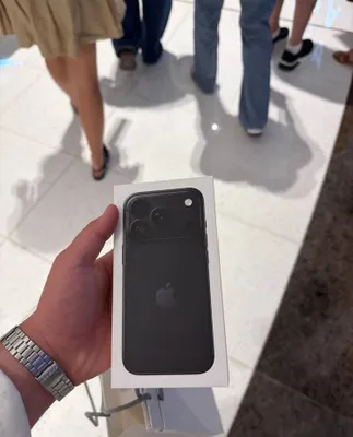 iPhone 18 Pro, 256 ГБ, чёрный