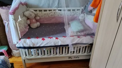 Yaxshi holatdagi bolalar krovatkasi, shuningdek, avtomobil sotiladi 1