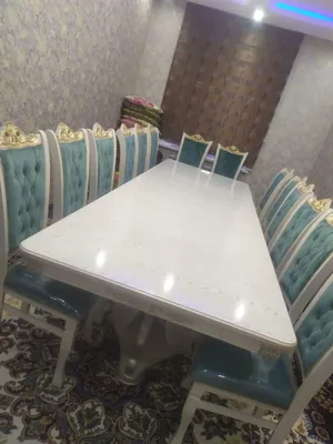 Продаются стол и стулья 1