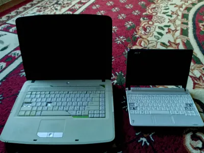 2 ноутбука: Acer и Acer One Plus 1