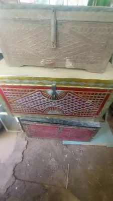 Сундук из старых досок