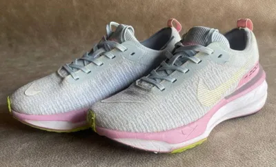 Беговые кроссовки Nike ZoomX 1