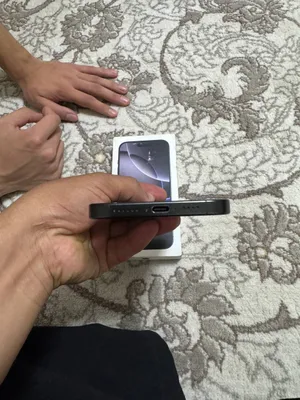 iPhone 16 Pro Max 256 ГБ, чёрный, ёмкость 92%, 500 циклов 1