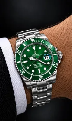 Rolex Submariner Date — зелёные часы 1