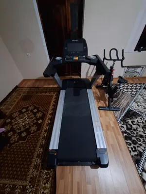 200+ uchun yugurish yo‘lakchasi ideal holatda va velotrenajyor sotiladi. 1