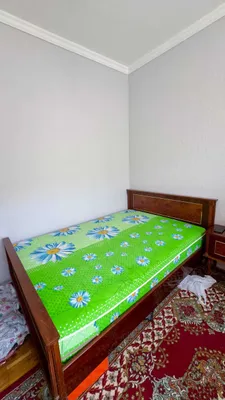 Yaxshi holatdagi yotoqxona garnituri 1