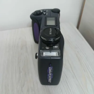Nikon E 990 Coolpix 1
