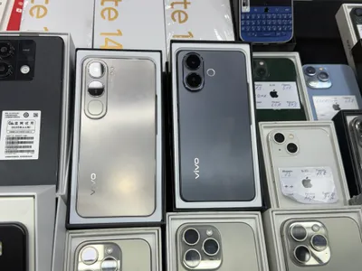 Vivo v40 lite