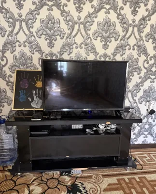 Срочно продаётся LG 32