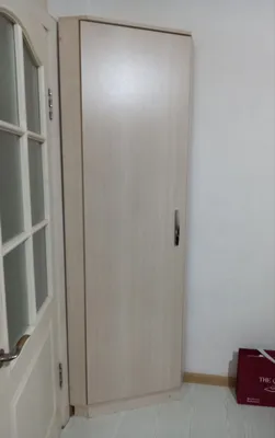 210 sm balandlikdagi burchak shkafi. 1