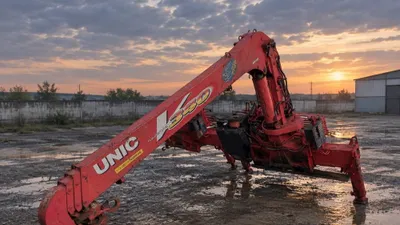 UR 344 UNIC Manipulyator 1
