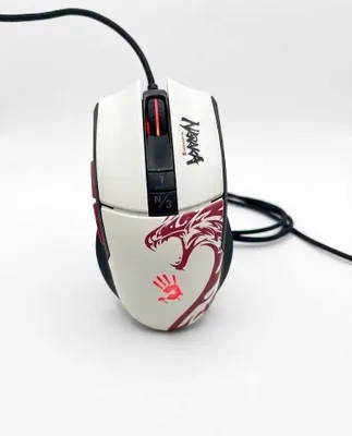Игровая мышь от bloody × Naraka 1